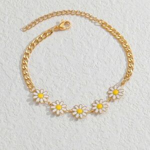 Gold Daisy Chain Bracelet
